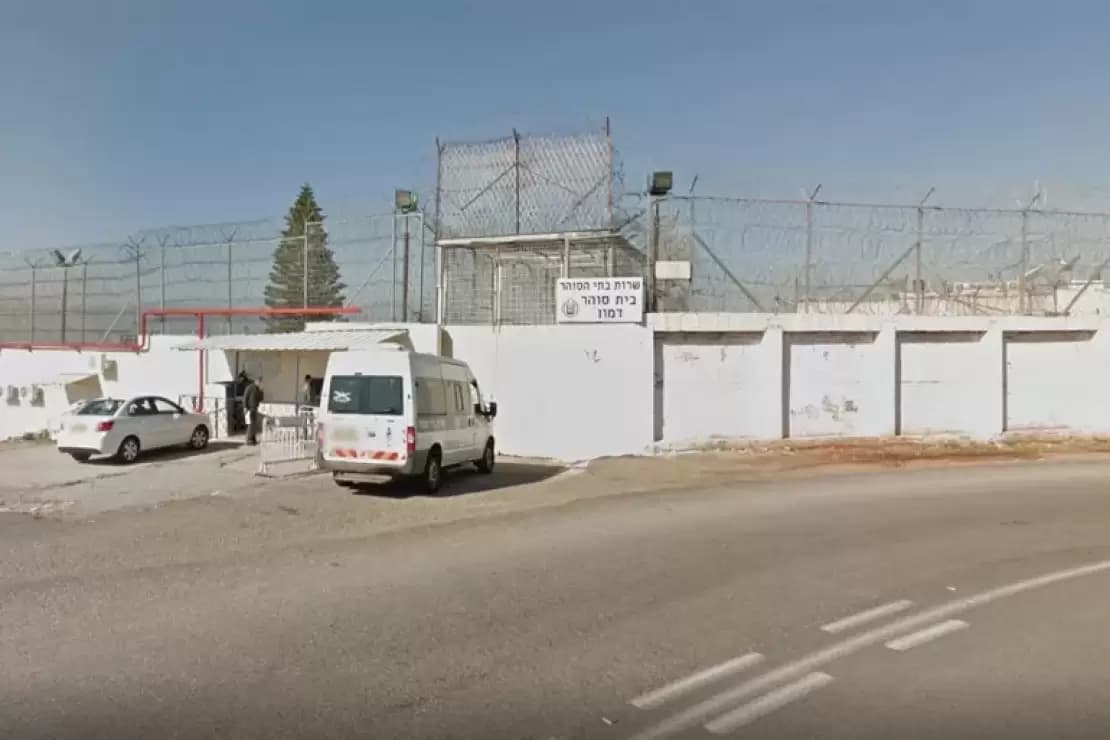 أسيرة فلسطينية تكشف عن تهديدات واعتداءات