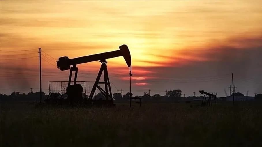 النفط ينخفض رغم عقوبات إيران