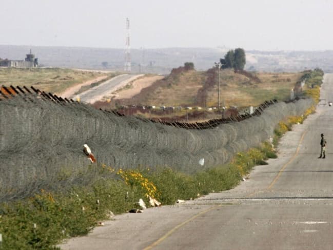Gaza Peace Council signs military site deal
