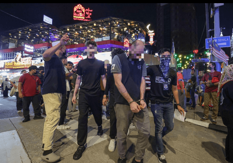 إنقاذ 17 طفلًا أردنيًا من التسول في كوالالمبور