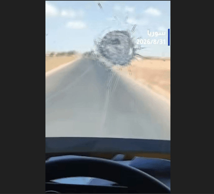 Syrian protests and stone-throwing at Nassib crossing