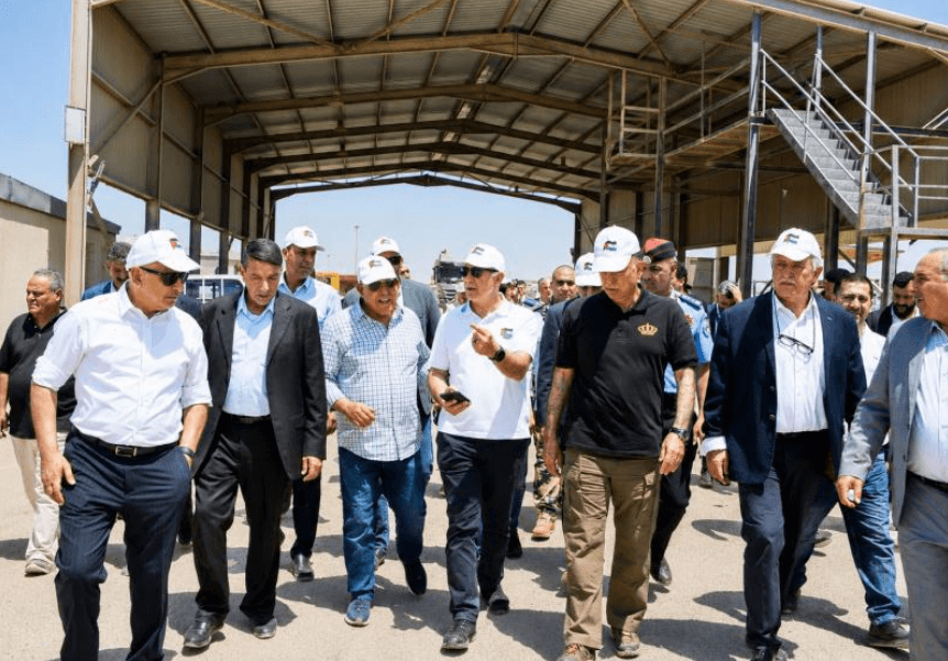 وفد وزاري يعالج عقبات الترانزيت إلى العراق