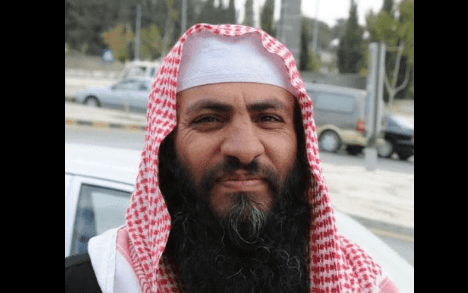 أبو سياف يقترح حل خلاف الرياطي وفريح