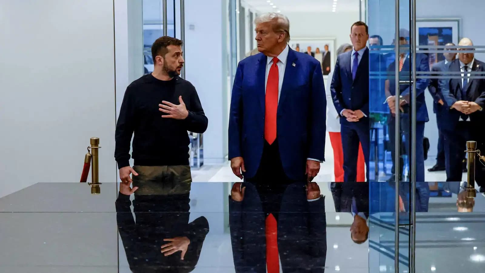 ترامب يطالب زيلينسكي بوقف ضربات روسيا