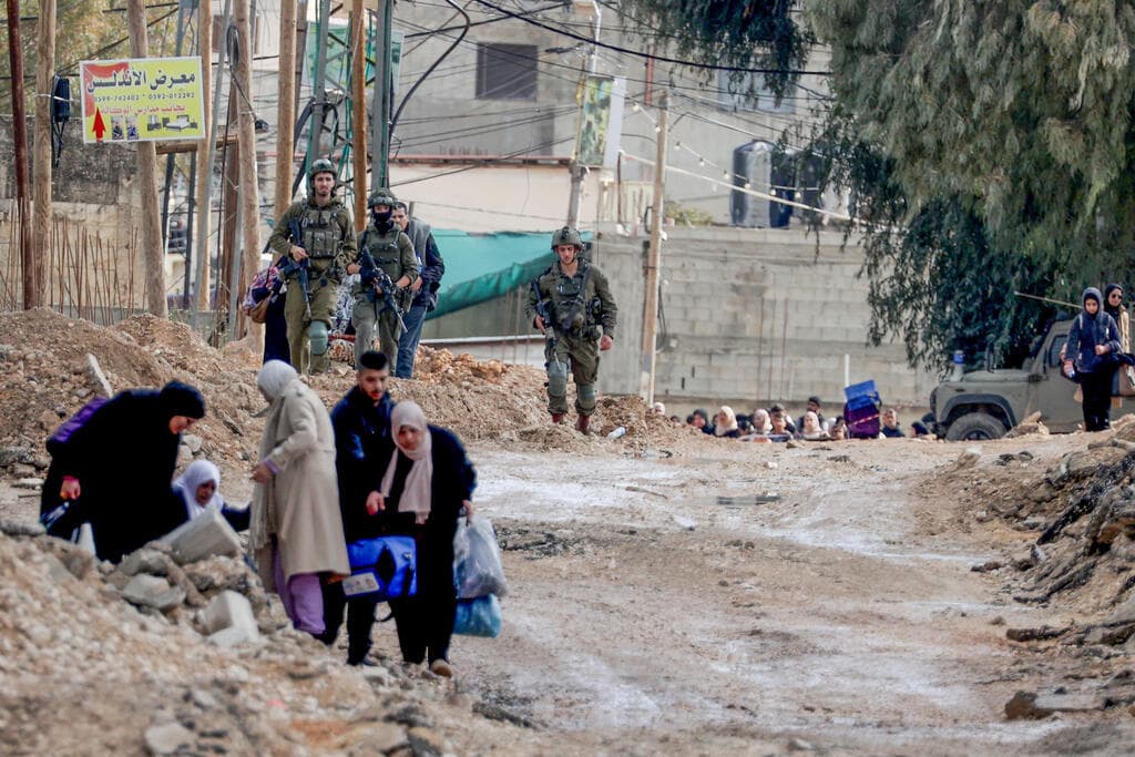 OCHA: Israel displaces 4,300+ Palestinians