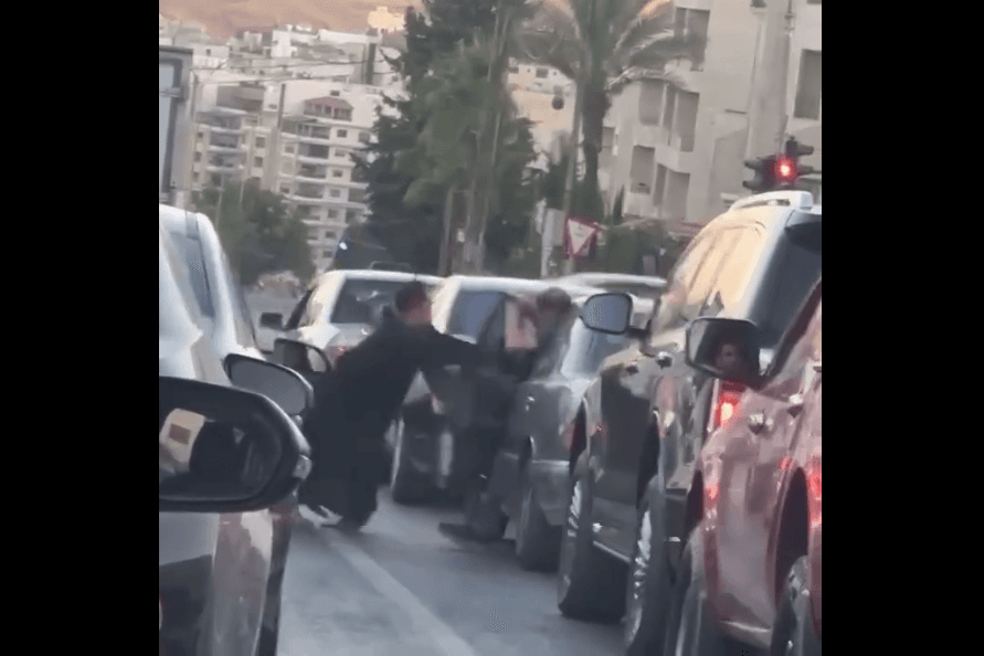 سيدة تعتدي على سائق في عبدون والتنمية توضح الأمر