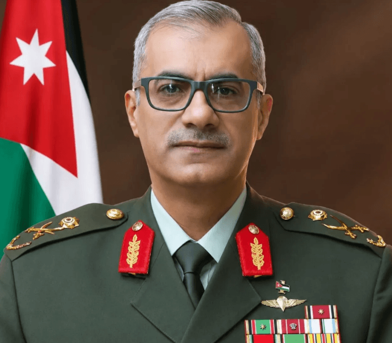 الجيش ينشر سيرة اللواء الحراسيس