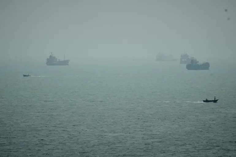 Satellite images shed light on Strait of Hormuz