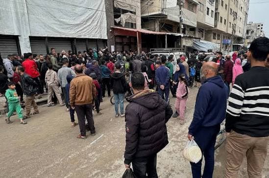 طوابير الخبز تتكرر في غزة