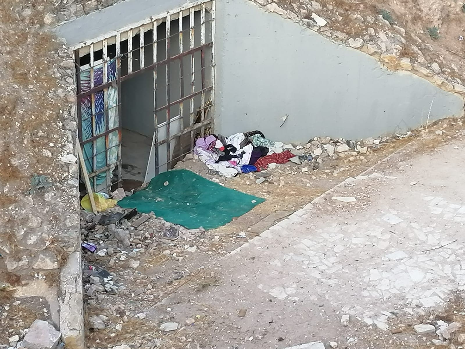 Complaint on health and safety at Abu Nseir housing