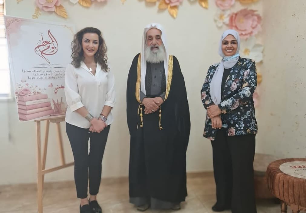 حنان الديرية تبني وطنًا بدل إدارة مدرسة