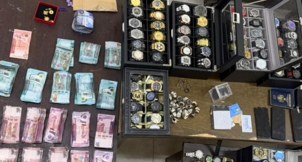 القبض على محتال ببيع هواتف وسرقة العربون