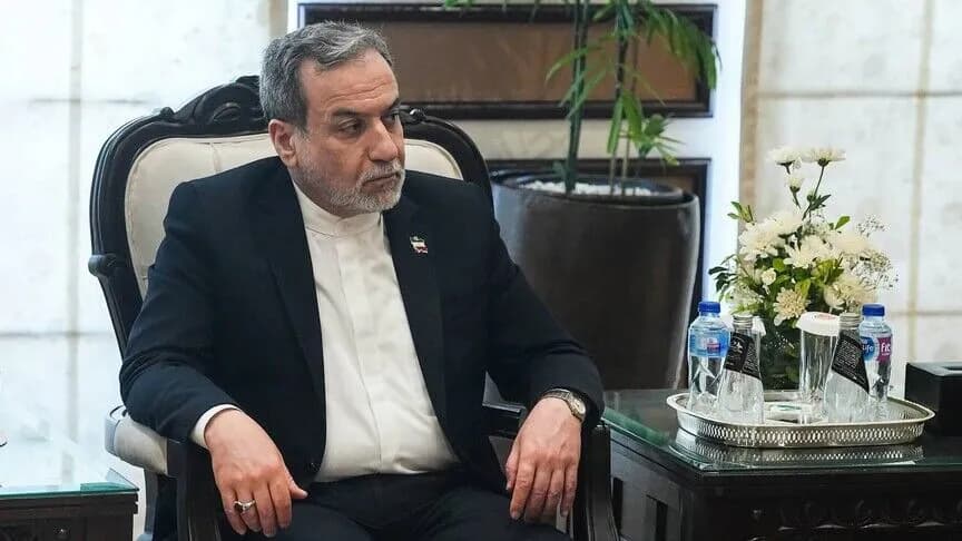 Iraqi Official Reviews US Proposal