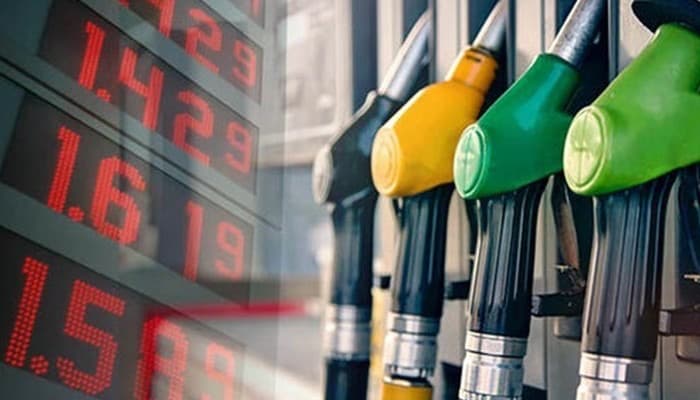 Oil dips over 3% after Trump Iran remarks