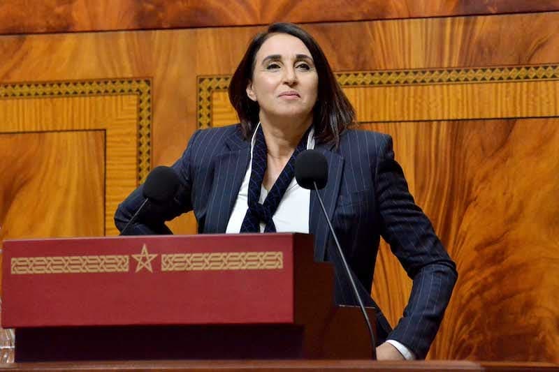 مناقشات البرلمان حول الملكية البرلمانية