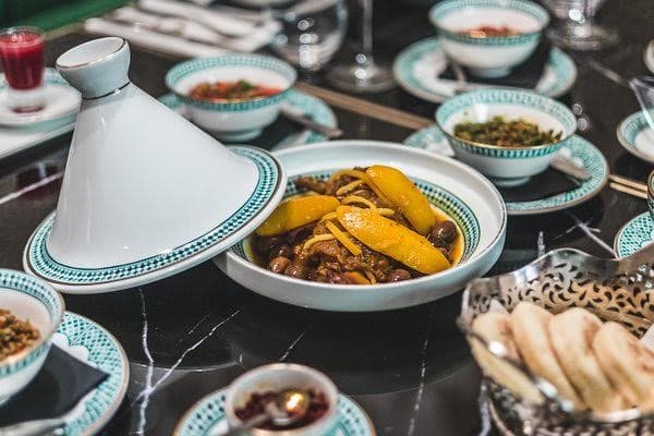 طبخ مغربي في فود تامبل باريس