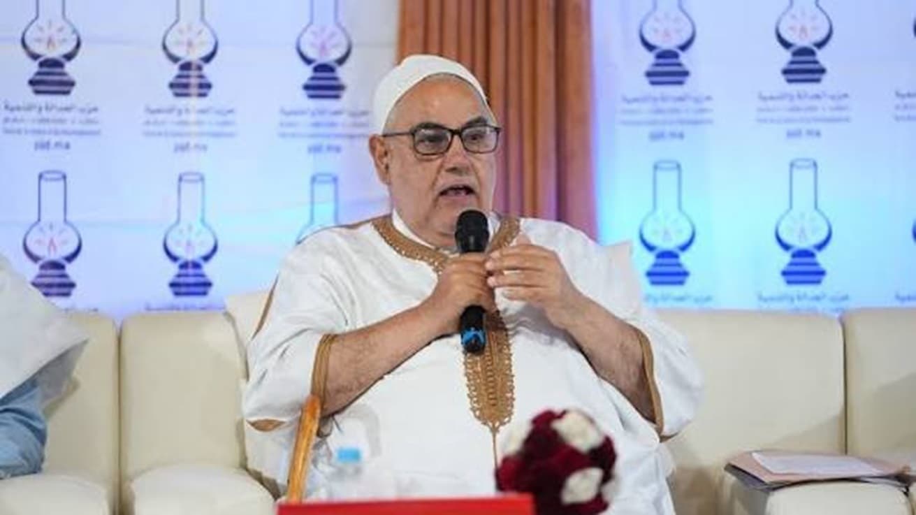 بنكيران يعتذر ويسحب كلمة "قندوح"