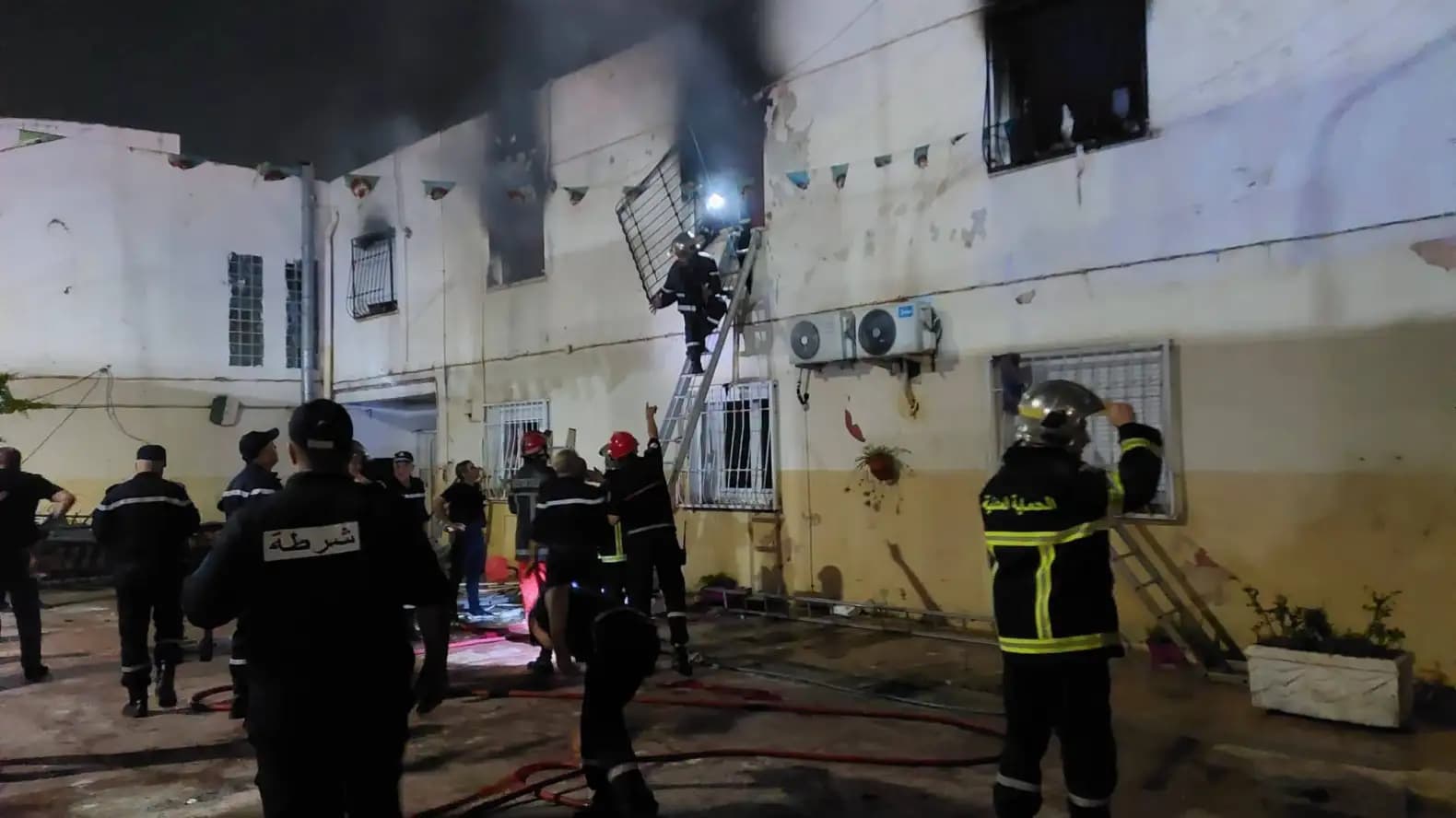 فاجعة في الجزائر: وفاة 11 طفلاً محترقين في دار الأيتام