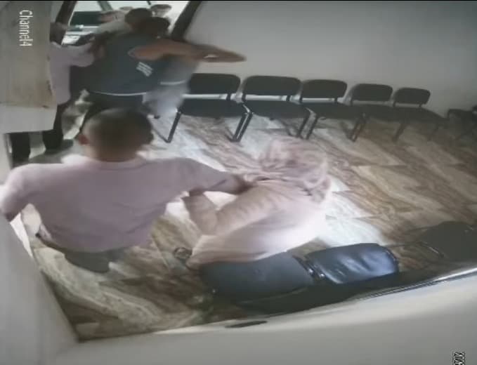 Doctor assaulted in Dar Al Kadari area