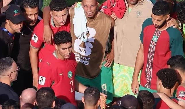 حكيمي يرد على نظرية المؤامرة: المغرب سيواصل كتابة التاريخ وتوقعات بمستقبل أفضل
