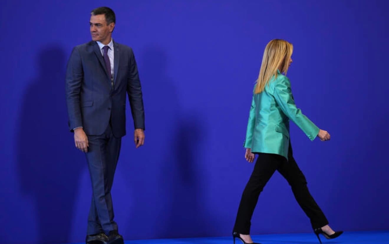 الطاليان والصبيلون يتصالحون على الحدود