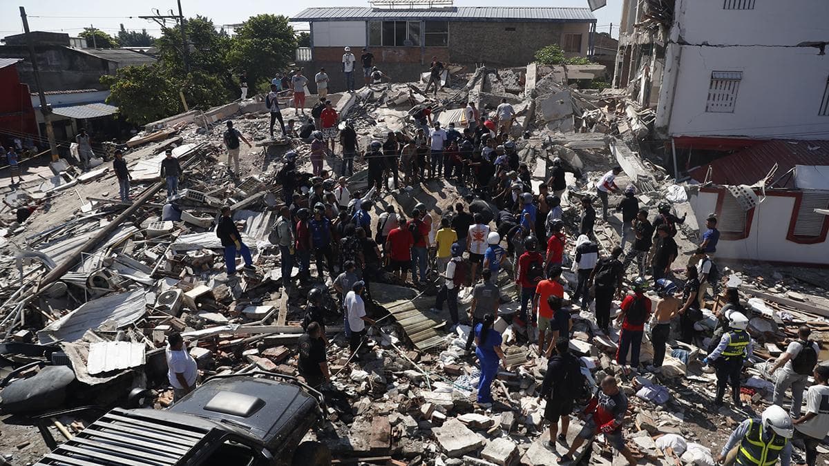 Colombia earthquake kills 132, declares disaster