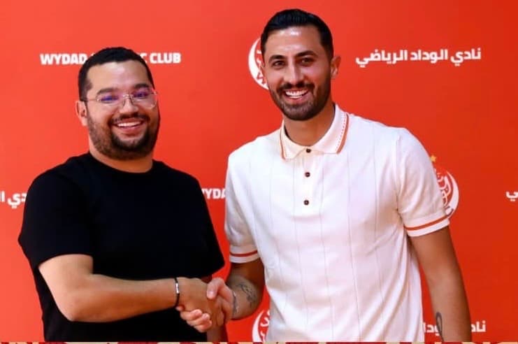 الوداد يعيد أيمن الحسوني إلى الفريق