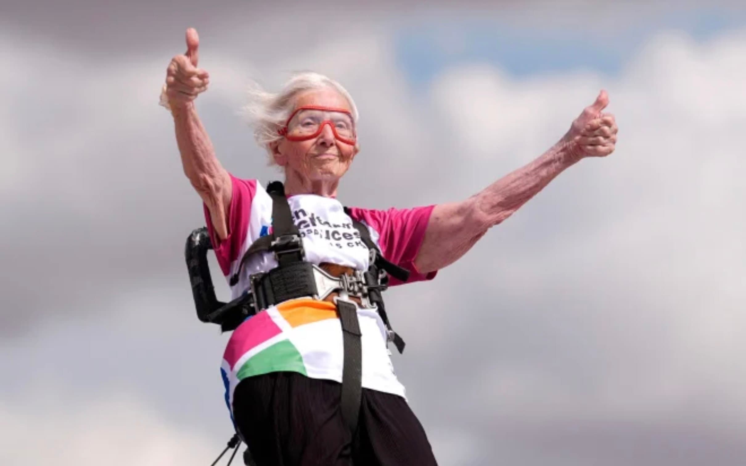 Shibaneya, 97, sets record on plane