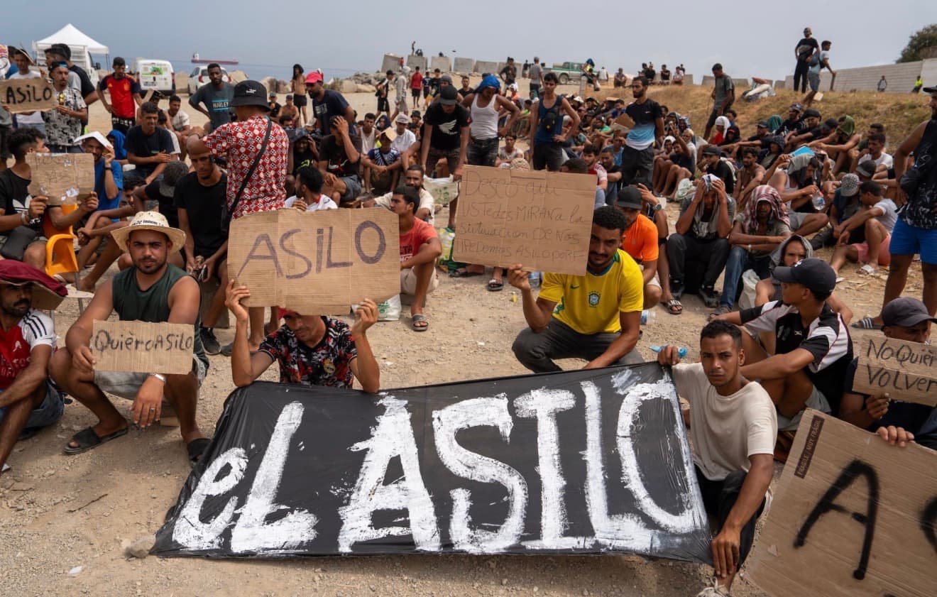 Spanish police find 2168 minors in Ceuta