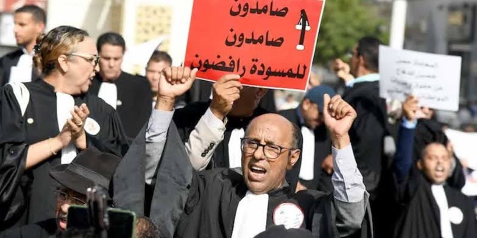 محامي يحث على احترام القانون بعد دعم صامت ضد الإضراب