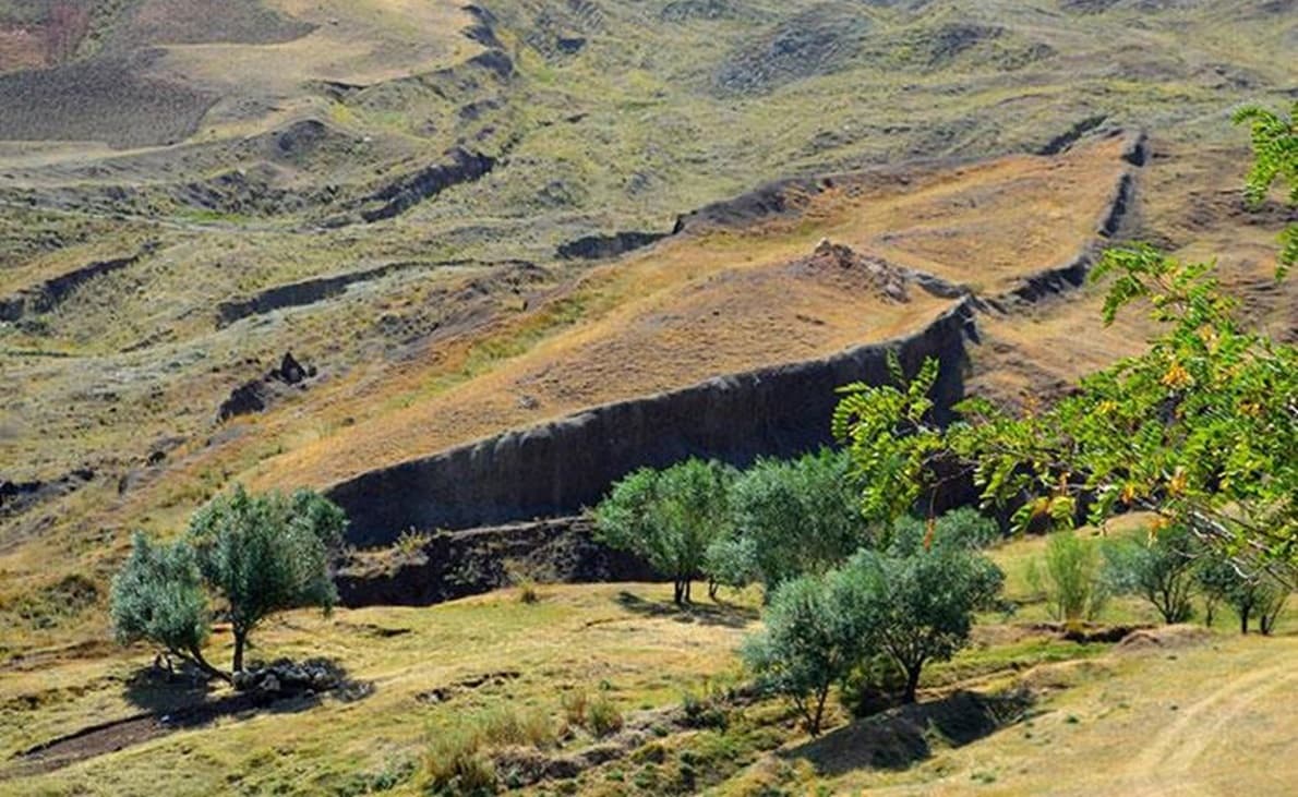 علماء: حصن نوح في تركيا جولوجي فقط