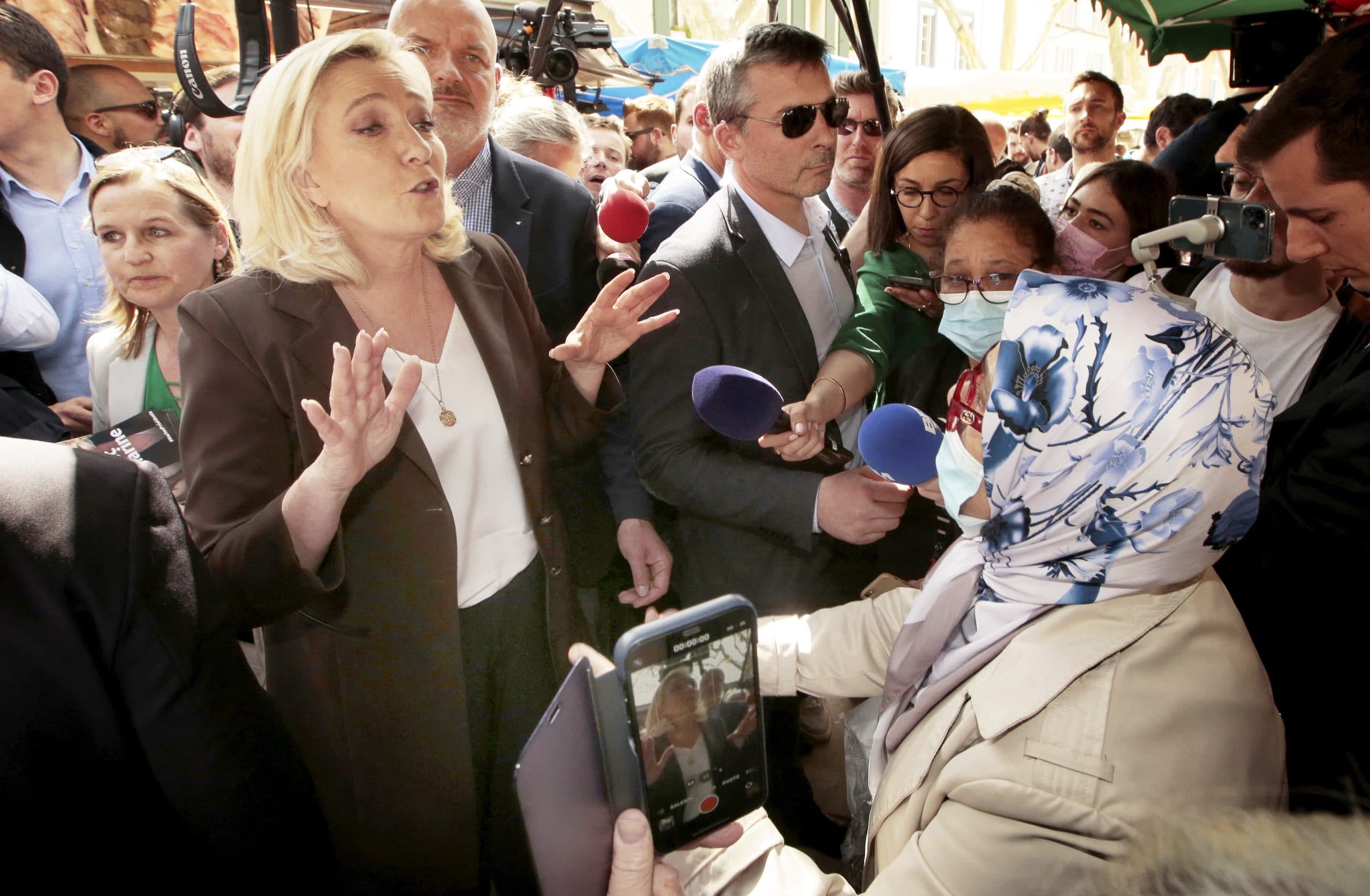 Mary Lobain pledges hijab ban referendum
