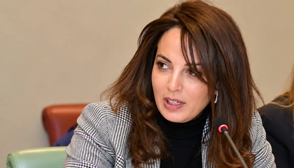 رئيسة الحكومة تطلب مهلة 48 ساعة لتعيين مديحة خير
