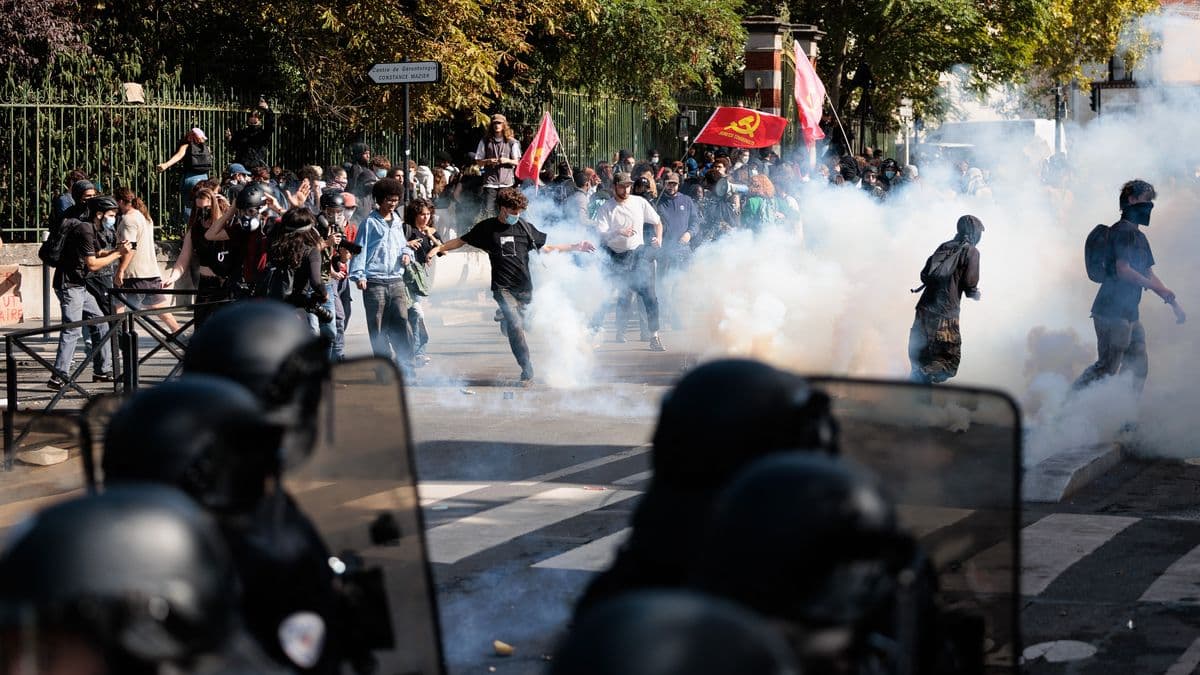 France's Gen Z: 5,000 students detained before protests turn violent
