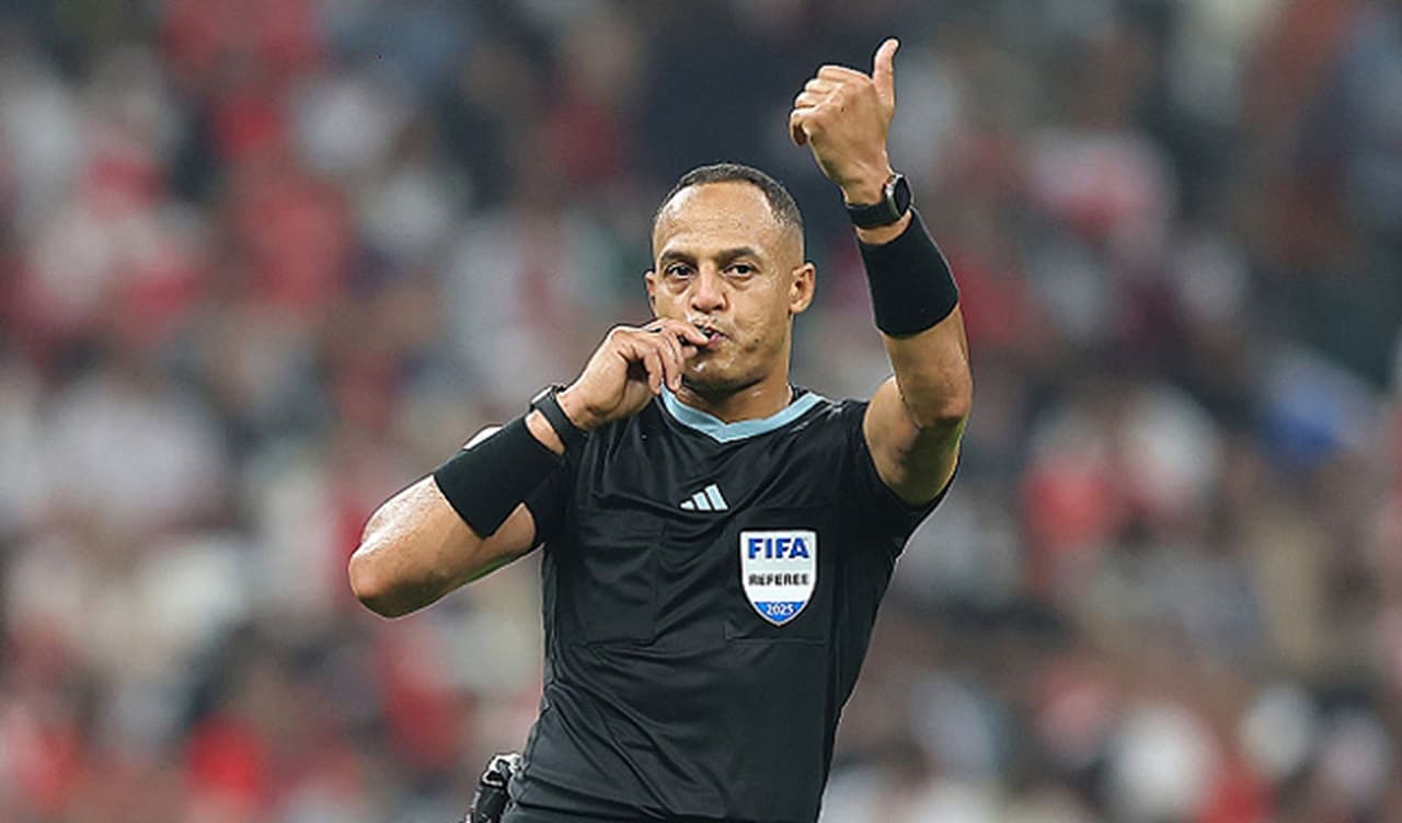Moroccan-American Referee Ends Match