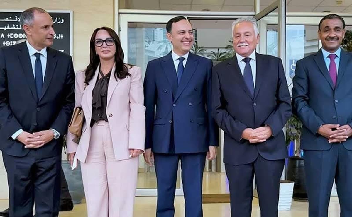 من المسؤول عن دَسِّ مديحة في الحكومة