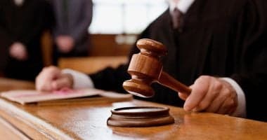 ثلاث مؤسسات إصلاح سيارات بمسقط تدان لعدم الالتزام بالخدمة