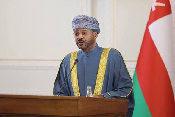 Omani FM holds talks with Tunisian and Brunei counterparts