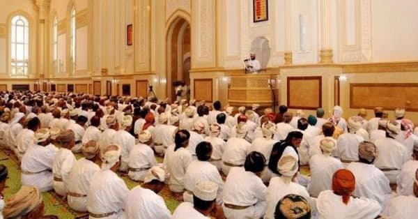 Oman Imams and Preachers Reach 2958