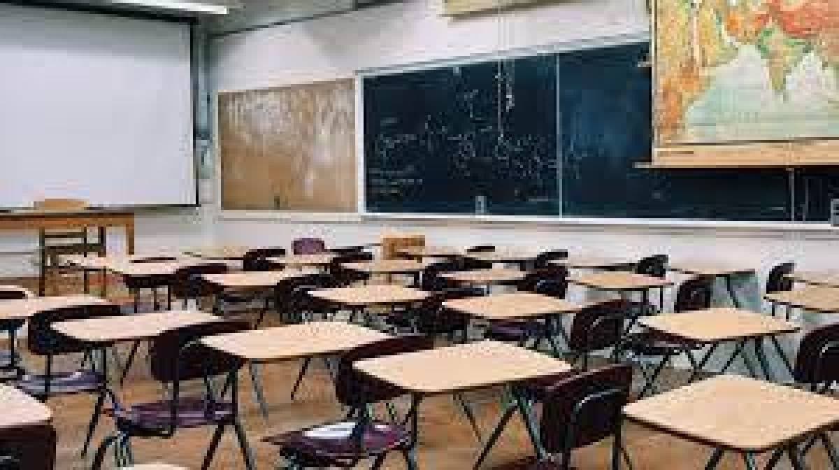 Contracted teachers face marginalization as authorities prepare for zero-hour policies