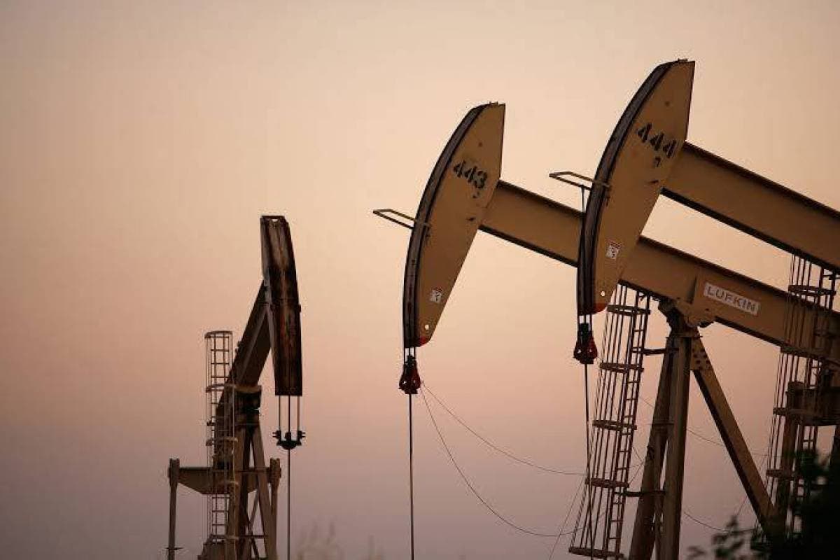Hormuz Tensions Push Oil Prices