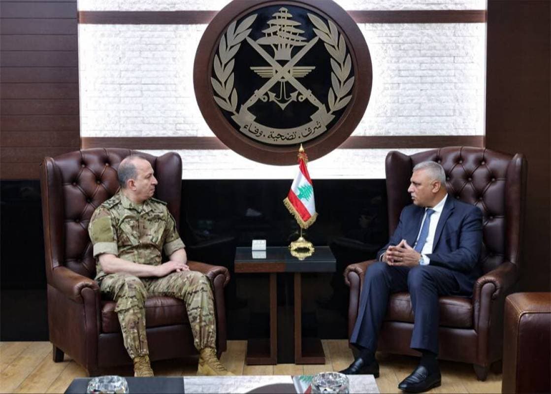 Army chief reviews security cooperation