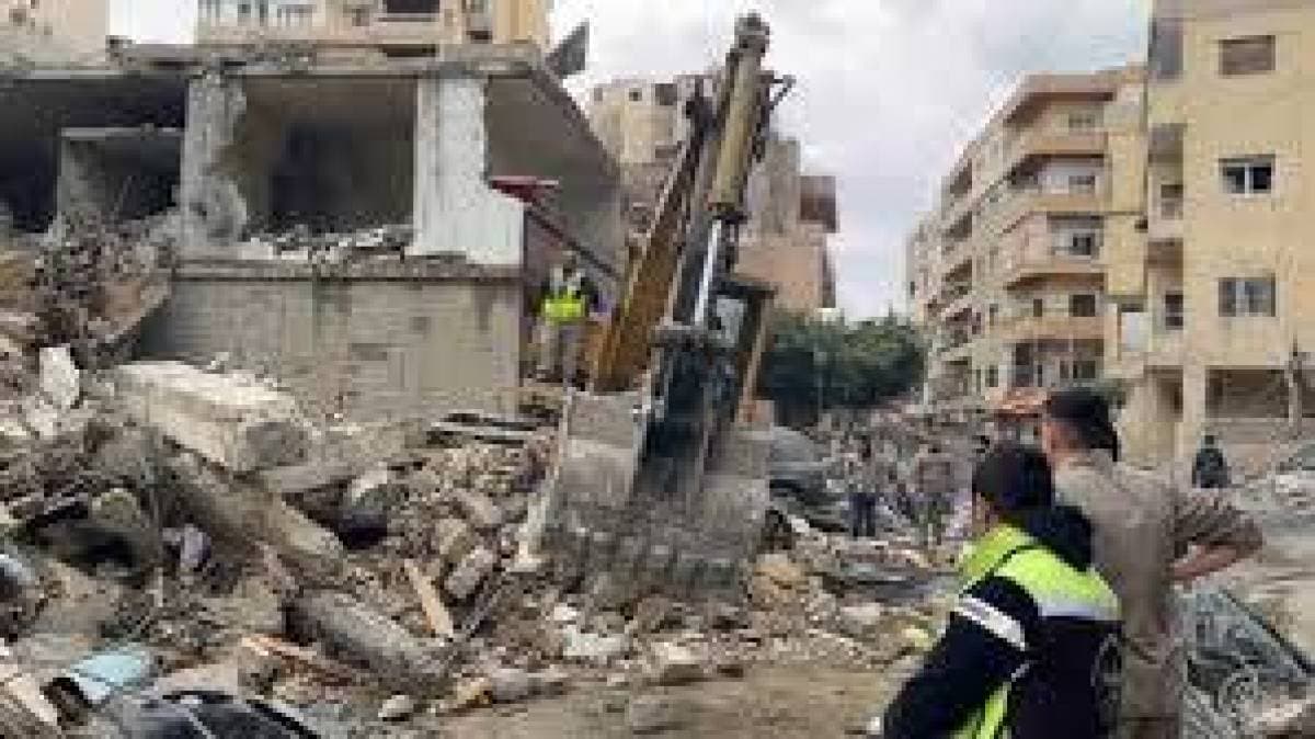 مجلس الجنوب يستمر في إزالة الركام في صور