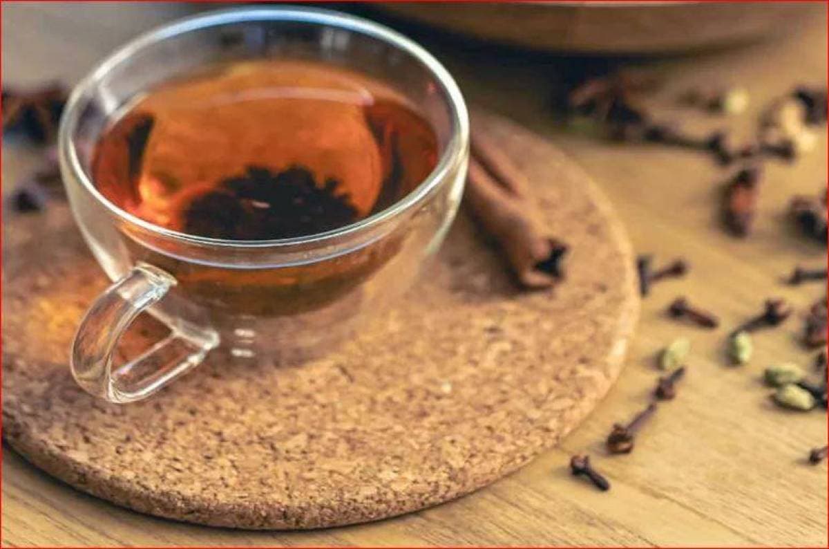 فوائد ومخاطر كثرة تناول ماء القرنفل