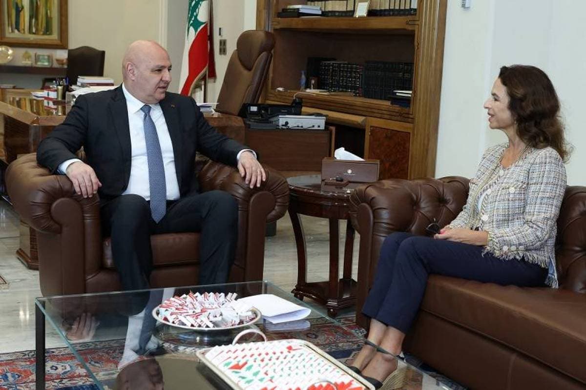 عون ووزيرة السياحة يناقشان تلزيم مغارة جعيتا