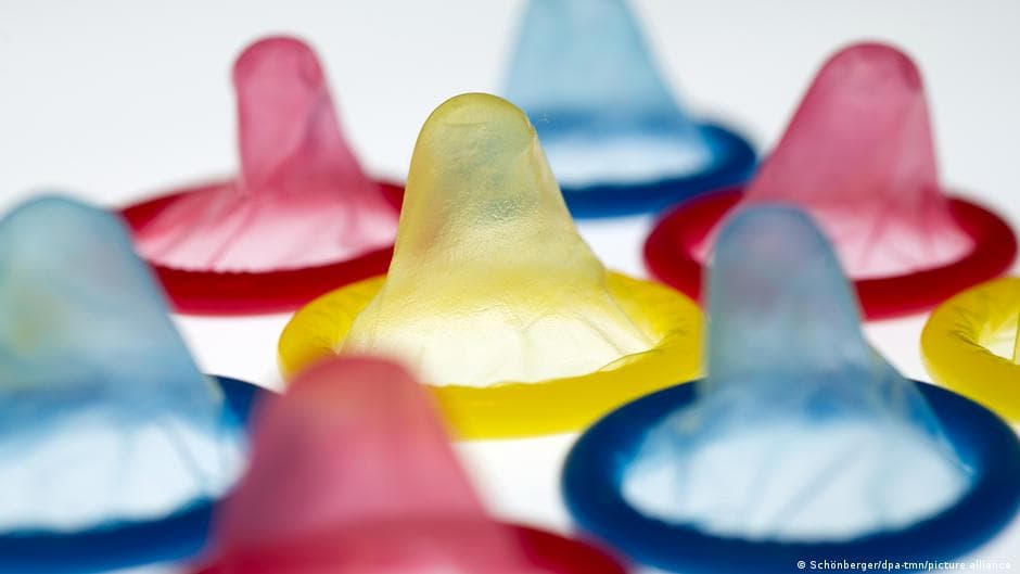 France bans unsafe condom protectors