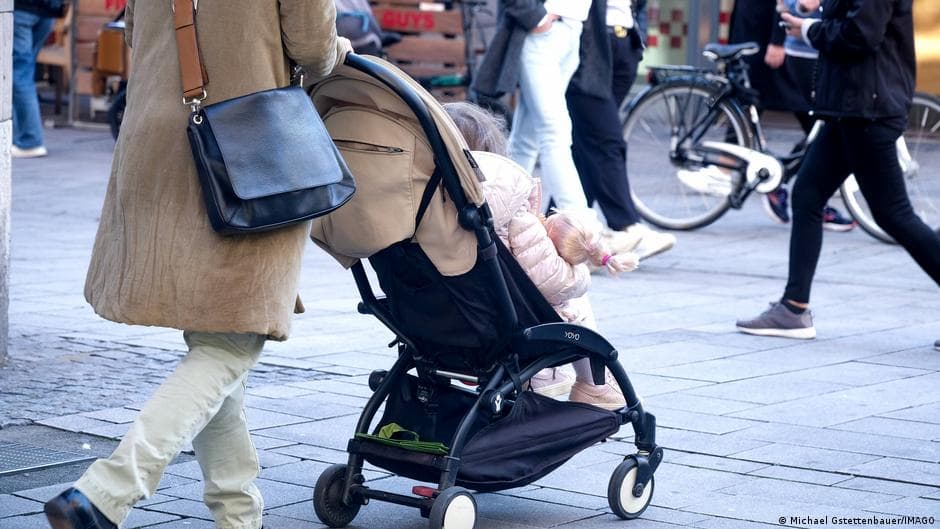 Germany simplifies child benefit process