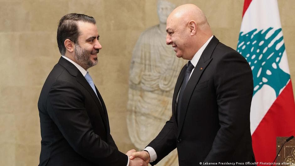 Syrian FM open to Hezbollah talks