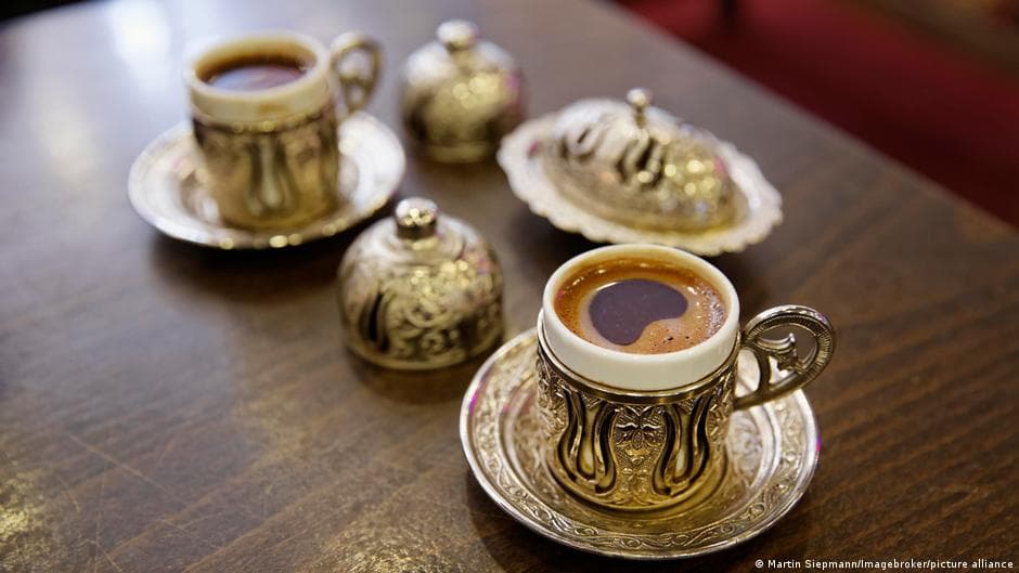 تأثير خمسة أكواب قهوة يوميا على الهرمونات والدهون