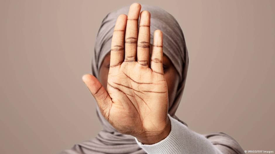 Finland permits police to remove head coverings in asylum process